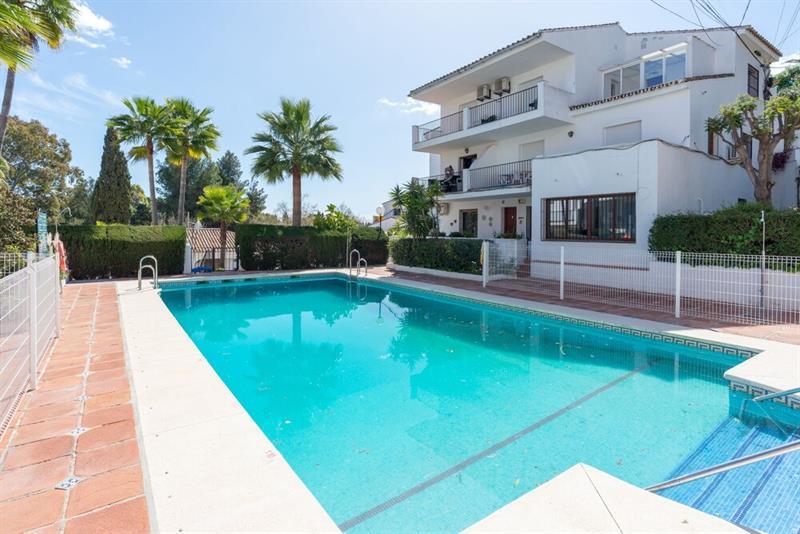 Malagasuite Pool And Tennis Михас Экстерьер фото